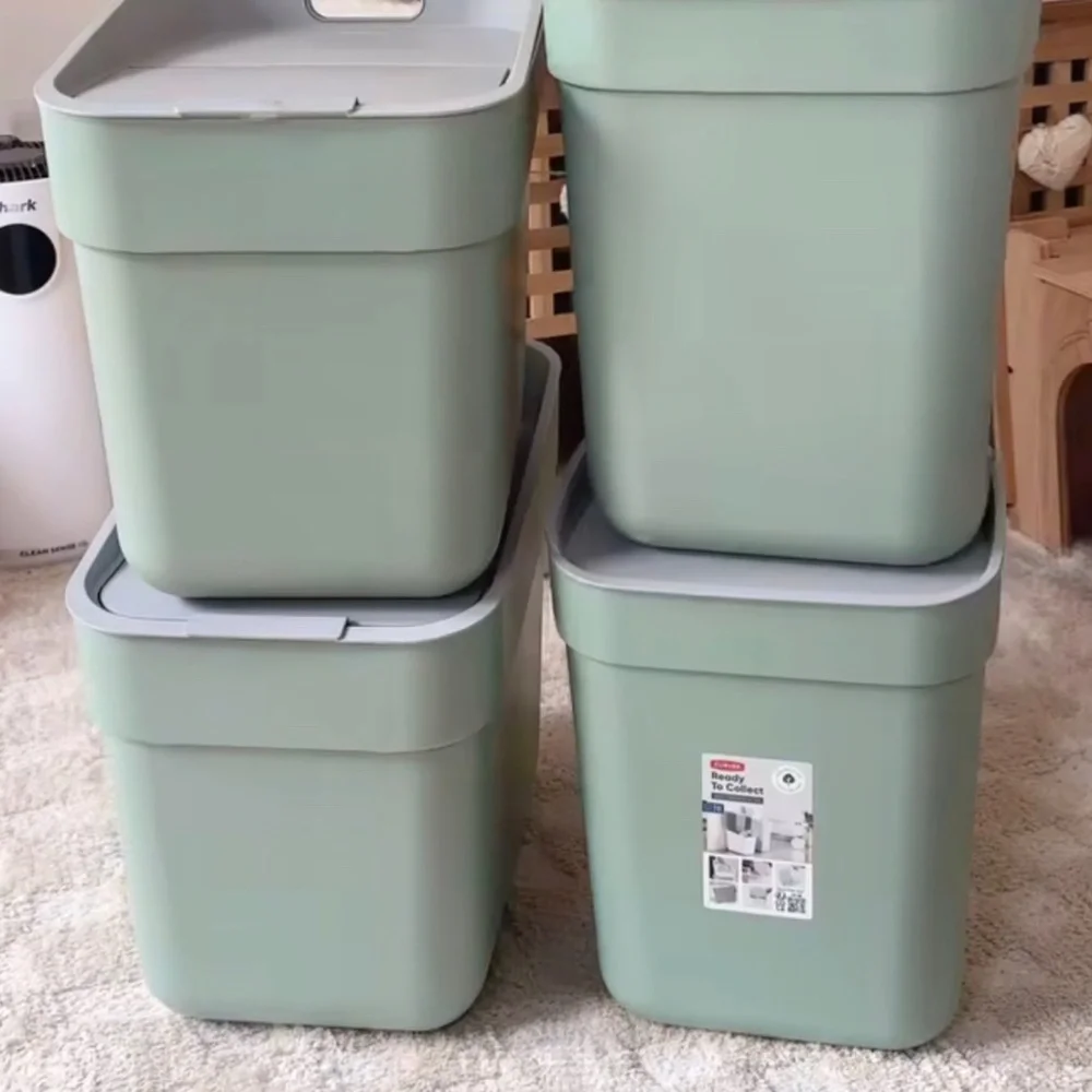 Hay and litter storage container & waterproof large pet couch